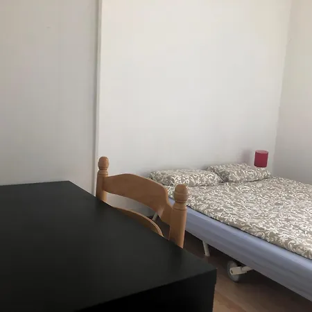 Kwatera prywatna Chambre De 9m2 *